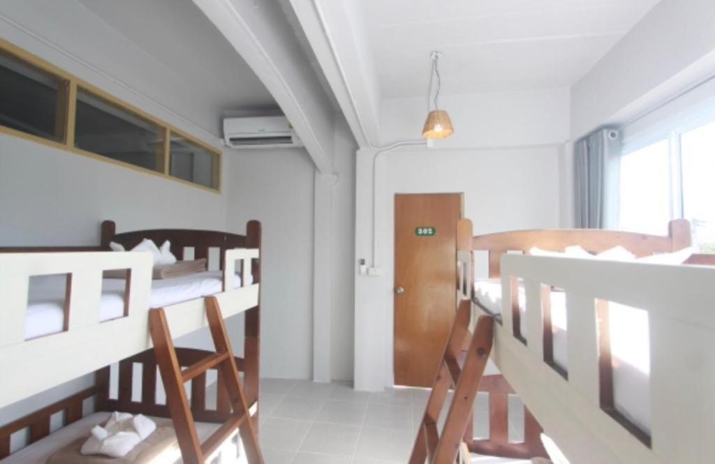 Ler Hostel 65 Chaweng  Bagian luar foto