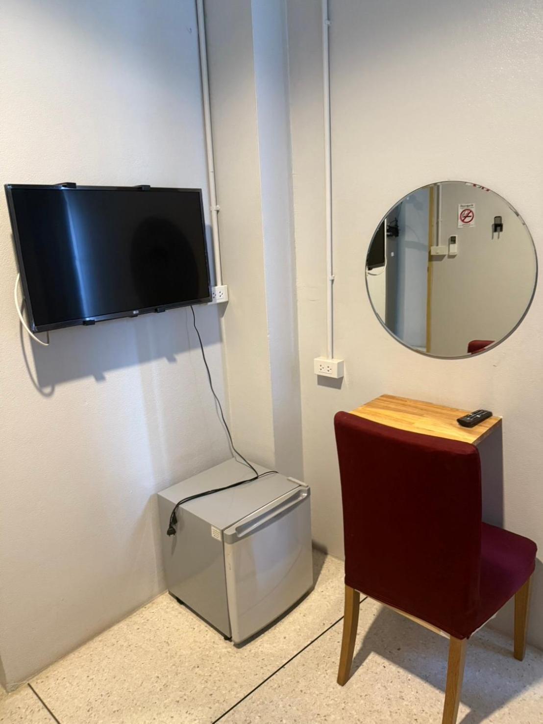 Ler Hostel 65 Chaweng  Bagian luar foto